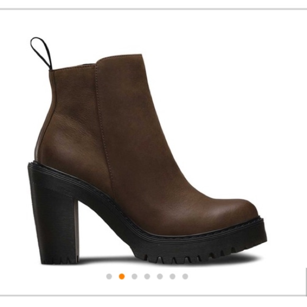 Dr Martens Magdalena Bootie Brown